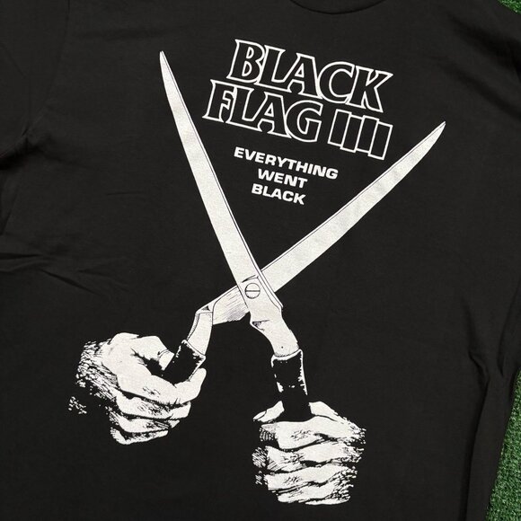 Black Flag Everything Went Black T-shirt size extra large - Picture 4 of 4